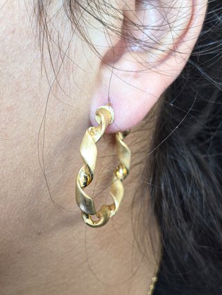 049-04-00105 Pendientes Aros Oro Amarillo 18K