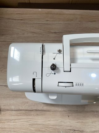 Máquina Coser Mecánica Singer Simple 3221