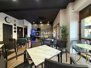 Local comercial en alquiler en Parque Ayala - Jardín de la Abadía - Huelín en Málaga