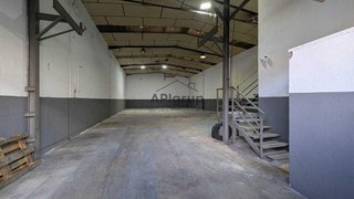 Nave industrial en alquiler en Centre - Eixample – Can Llobet – Can Serra en Barbera del Vallès