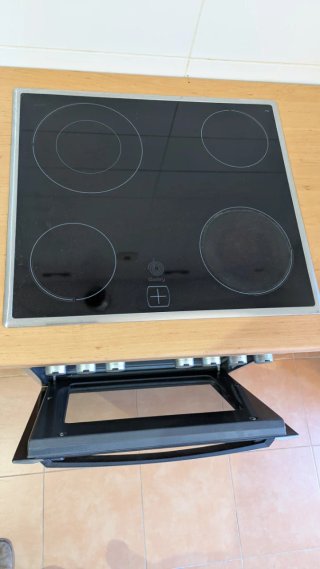 Balay Horno, Placa Vitro y Mueble con Encimera