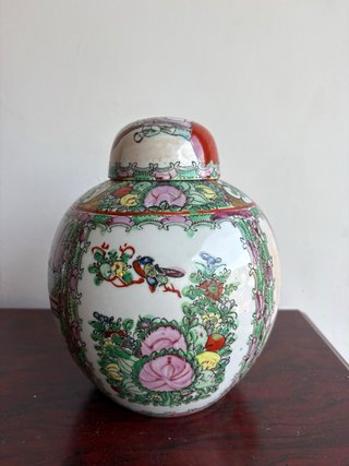 Jarrón antiguo estilo asiático