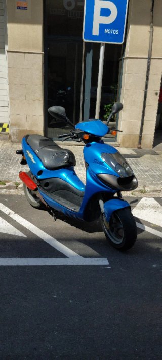 Suzuki Zillion UX50W 49cc 2000 Azul