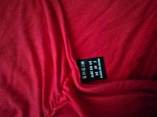 Vestito rosso scollato dietro con laccetti