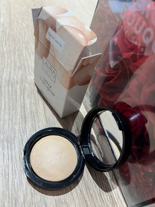 Laura Geller Baked Highlighter French Vanilla