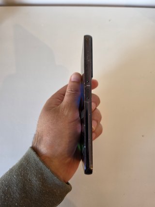 Samsung S22 em ótimo estado