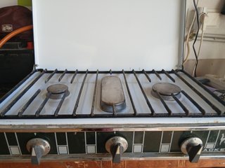 Cocina de gas butano 3 fuegos