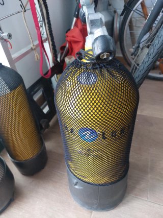 Aqualung tank 12L