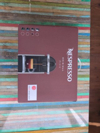 Cafetera Nespresso Original Pixie