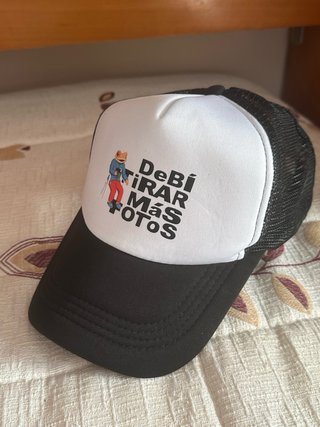 Gorra Bad Bunny Debí Tirar Más Fotos