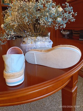 Zapatillas Zara Azul y Rosa