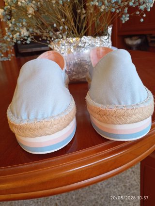 Zapatillas Zara Azul y Rosa
