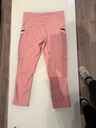 Mallas Fabletics rosas con bolsillos