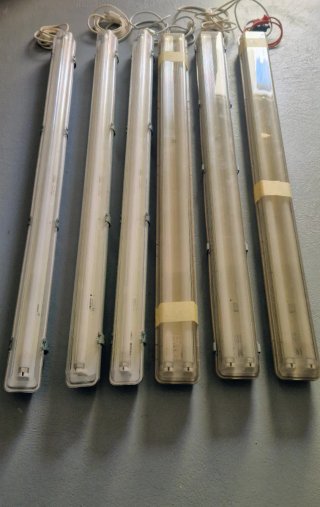 6 Porta fluorescentes tubulares