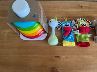 Juguetes de madera para bebés