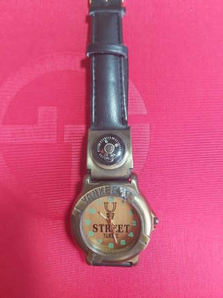 Reloj Yankee Cuarzo Marrón/Dorado