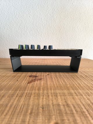 Soporte NI Traktor Kontrol X1 MK2