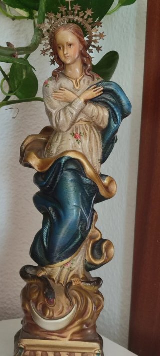 Virgen Inmaculada  coronada Antigua