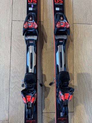 Volkl Racetiger GS + Fijaciones Marker Motion 12