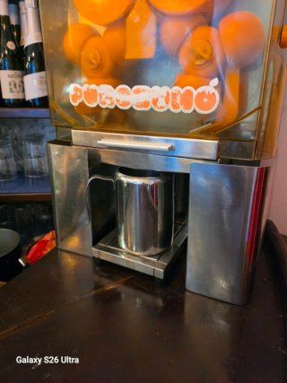 Exprimidor de Naranja Automático Profesional