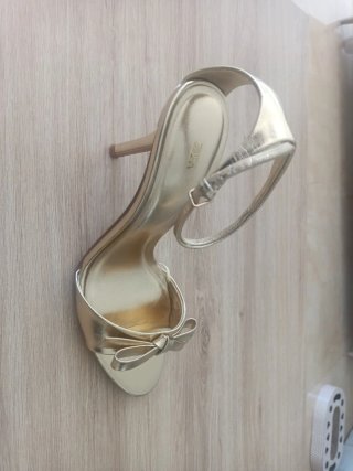 Sandalias Zara Tacon 9.5cm Doradas/Plateadas