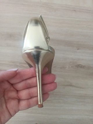 Sandalias Zara Tacon 9.5cm Doradas/Plateadas