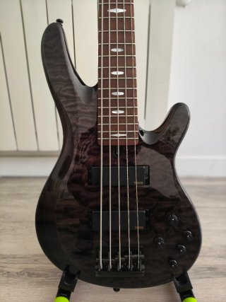 Bajo Yamaha TRB 1005J 5 cuerdas