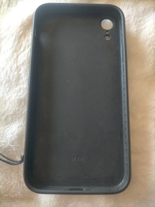 iPhone XR amarillo