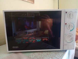 Microondas DeLonghi Sfornatutto