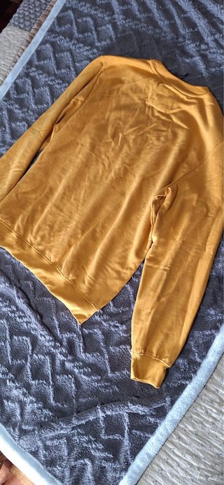 Sudadera Bershka Amarilla