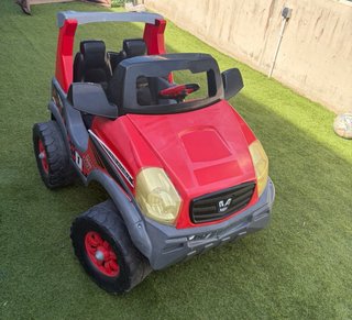 Coche Eléctrico Feber Challenger Niños