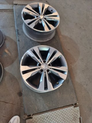 Llantas de aleación Mercedes-Benz