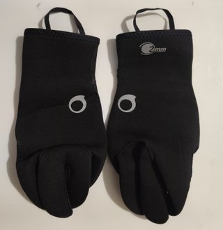Guantes de submarinismo marca Subea