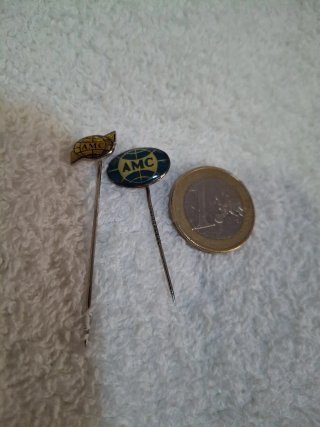 Insignia Pin AMC Corporativa