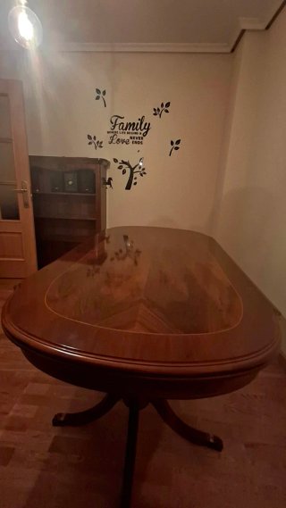 Mesa de comedor extensible de madera