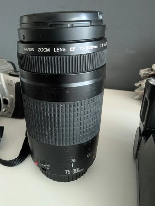 Canon EOS 300 + Objetivo y Flash
