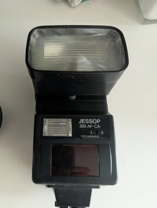 Canon EOS 300 + Objetivo y Flash