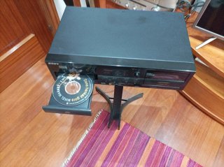 Reproductor CD/Cassette Sony TXD-R11 ( Leer)
