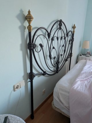 Cabecero forja 150cm negro y dorado