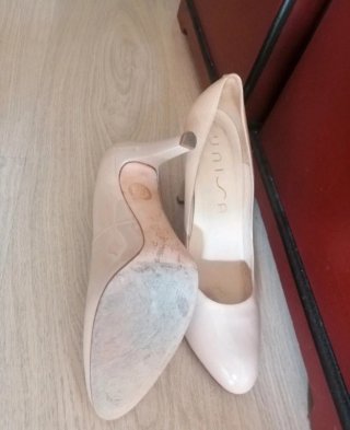 Zapatos de salón Unisa Talla 41 Beige
