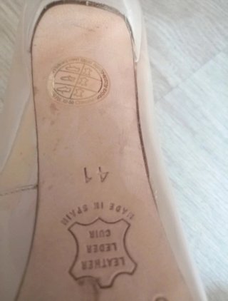 Zapatos de salón Unisa Talla 41 Beige