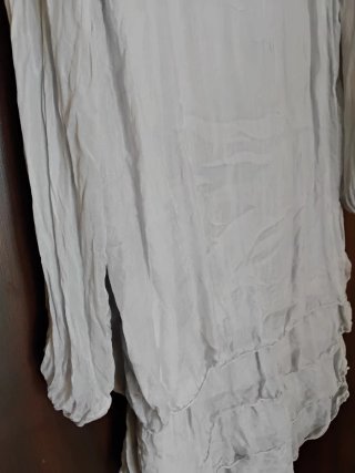 Vestido gasa seda capas lila Made in Italy