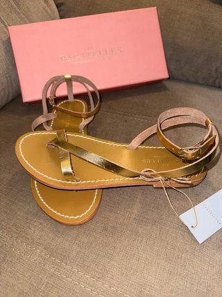 Sandalias doradas BAGATELLLES