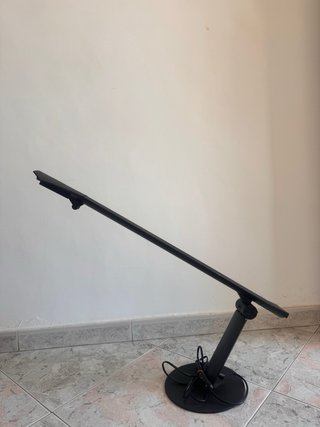 Lampada da tavolo Olivetti Synthesi