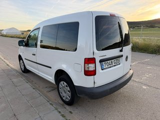 VW Caddy 1.9 TDI 105CV 4x4 Revisada