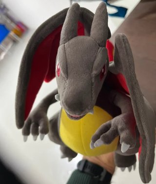 Peluche Pokémon Charizard Shiny Dracaufeu Glurak