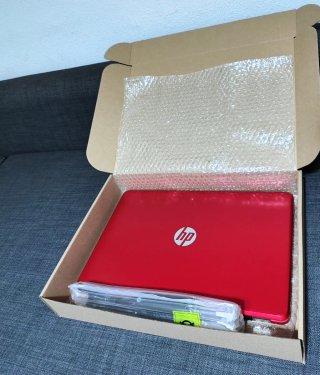 HP Portátil AMD A9 GPU Radeon 12GB RAM 256GB SSD