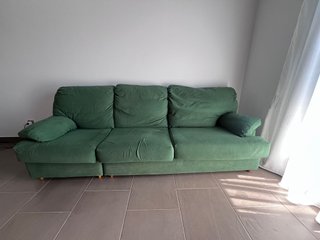 Sofá grande (240cm) 3plazas + puff regalo