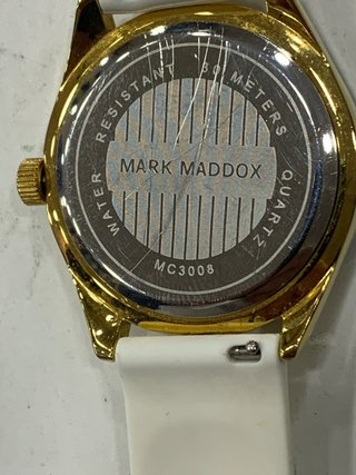 Reloj Mark Maddox Dorado y Azul con Cristales