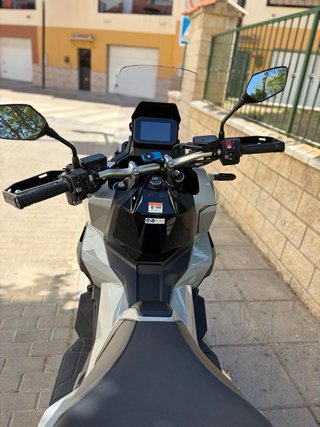 Honda X-ADV Gris/Negra Automática